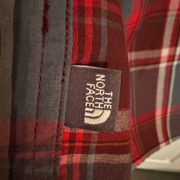 Men's The North Face Plaid Button Shirt Size Medium - Picture 3 of 10